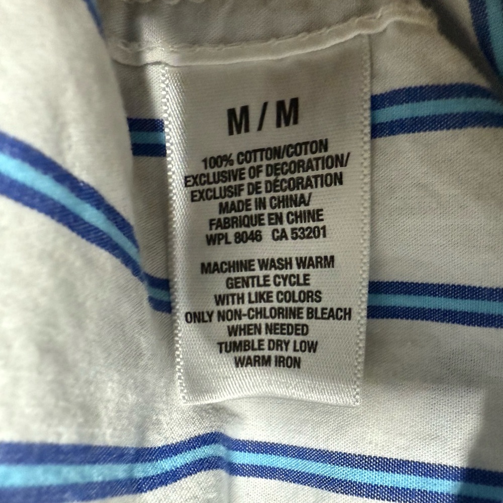 **SOLD**Aeropostale Men’s Size M Blue & White Striped Long Sleeve Button-Down - Picture 4 of 6